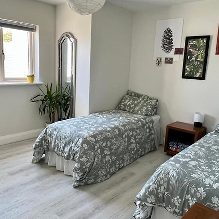 Harbour View Retreat Cro Na Mbo Apartment มิดเดิลตัน ภายนอก รูปภาพ